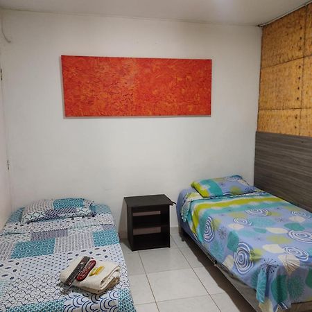 Home To Go Hostal Apartamentos Cali Exterior foto